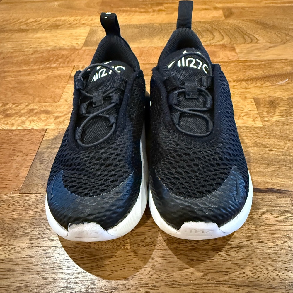 Nike Air 270- Kids Black and White Athletic Shoes - 8c